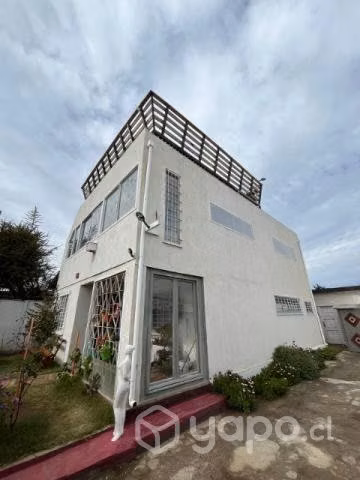 Casa mediterranea con cama de cuarzo