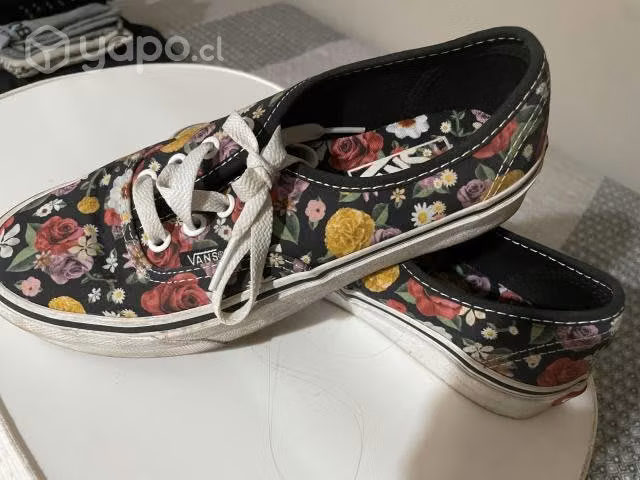 4 Par de Zapatillas