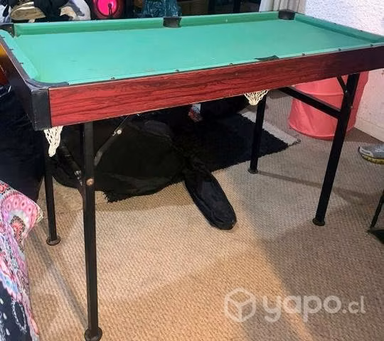 Polina pequeña y taca taca