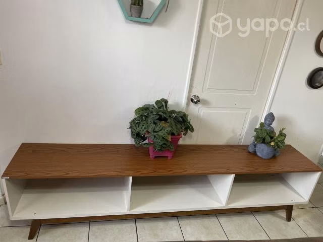 Hermoso Rack Moderno recién armado
