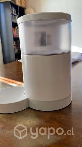 Dispensador de comida para mascotas automático