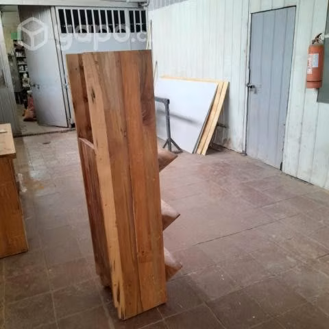 Mueble inclinado vinilos y cds