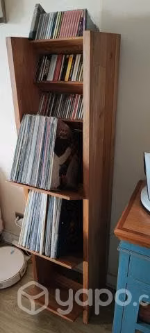 Mueble inclinado vinilos y cds