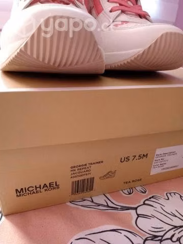 Michael Kors y Caterpillar - Imagen 5