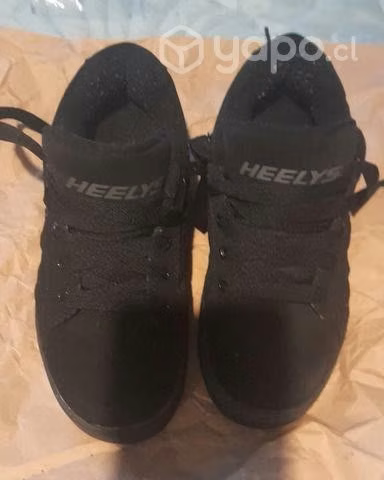 Zapatillas Negras Heelys N° 34 usadas