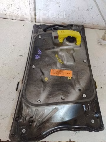 Cremall Alza Vidrio (LRF106) Land Rover Freelander
