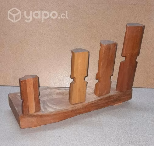 Escultura moais de madera