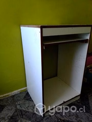 Escritorio lo dejo a 10 lucas