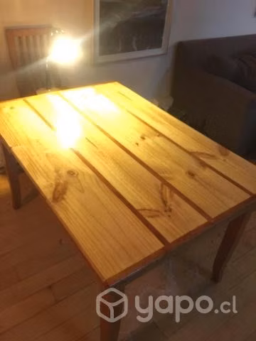 Mesa comedor con maderas recicladas pino y coihue
