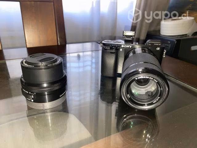 O permuto SONY ALPHA 6000 con dos lentes