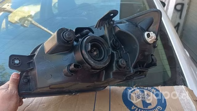 Optico derecho Hyundai getz 2002-2006 original