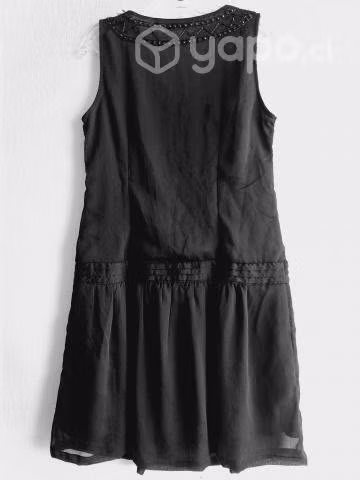 Vestido negro, hecho en India, brillos. S