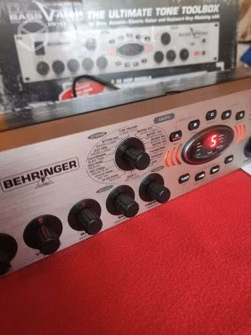 Rack Multiefecto Behringer V amp pro
