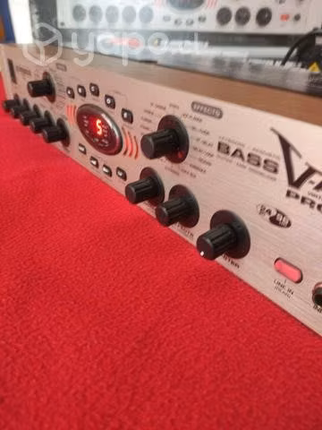 Rack Multiefecto Behringer V amp pro