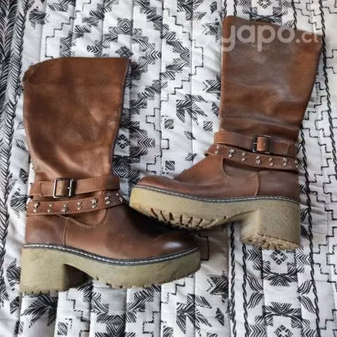 Botas cafés
