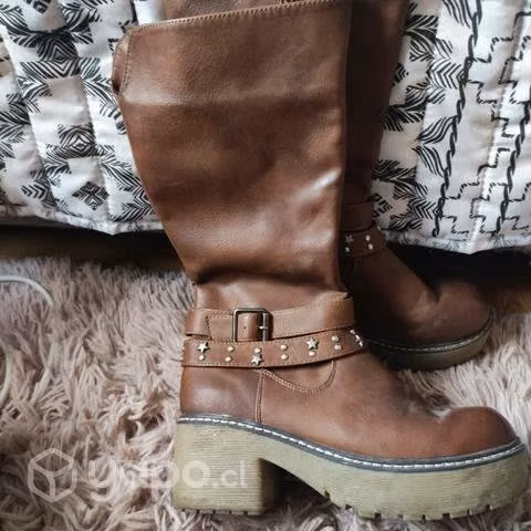 Botas cafés