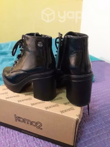 Botines charol y botas cuero 16hrs