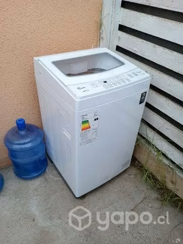 Lavadora Midea nueva 3 meses de uso