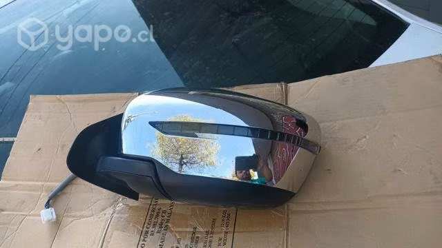 Espejo izquierdo cromado con luz nissan np300
