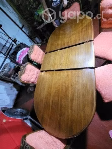 Comedor con 6 sillas tipo sitiales