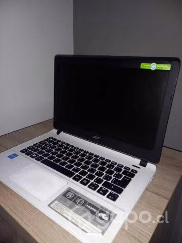 computador Acer Aspire - Imagen 3