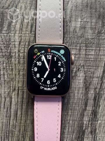 Apple Watch Rose Gold 6ta generación - Imagen 2