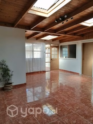 Excelente Propiedad recien remodelada 3D-2B - Imagen 3