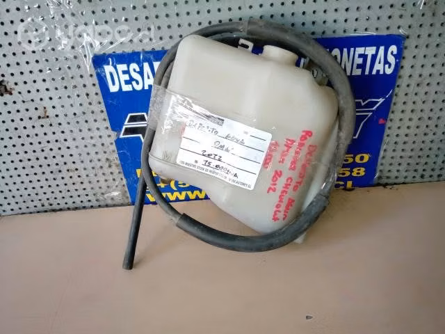 Deposito agua radiador CHV Dmax 2012