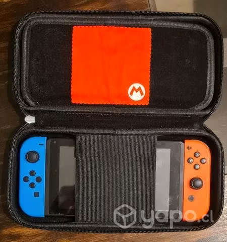 Nintendo Switch + Mario Kart + 4 joycon