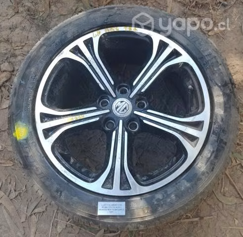Llanta Aluminio Con Neumático 215 50 R17 (MGM254)