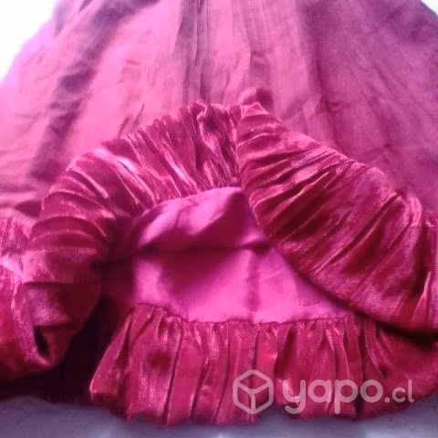 Linda falda color rojo coral, talla S