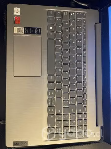 Lenovo IdeaPad 3 - Imagen 2