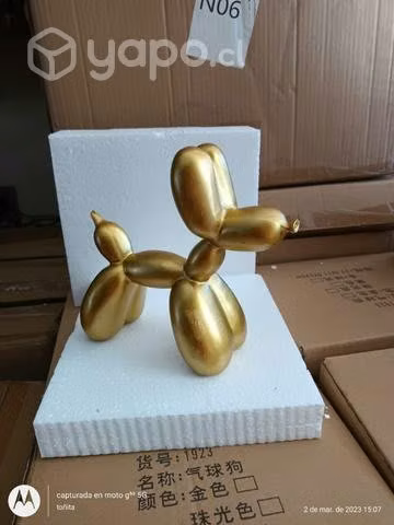 Perros globo dorado decoración