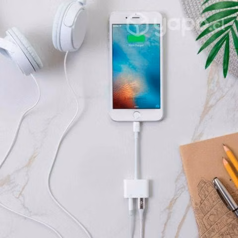 Adaptador IPhone IPad IPod audifonos y carga - Imagen 3