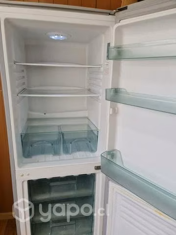 Refrigerador Mademnsa grande - Imagen 3