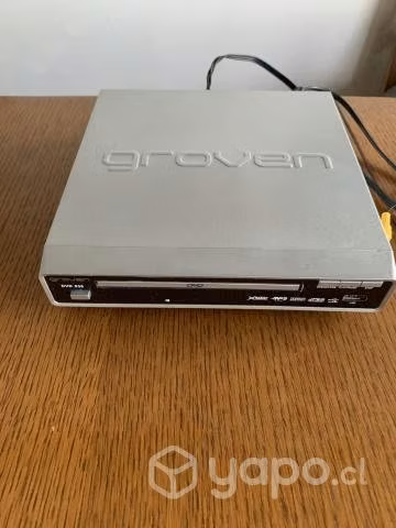 DVD para peliculas Groven con control remoto. Buen