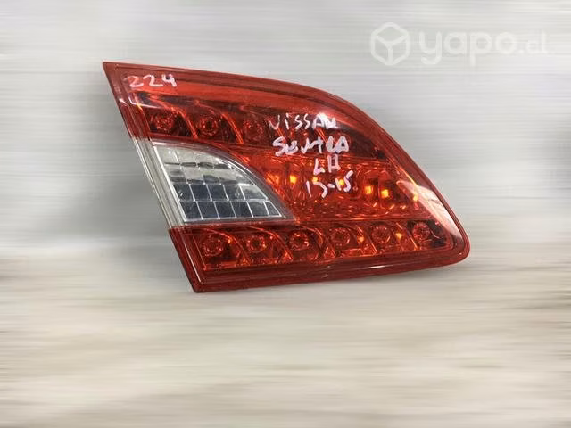 Foco maleta lh nissan sentra 13-15