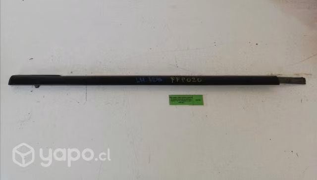 Moldura Lame Vidrio Puerta Trasera Izq (FFP020)