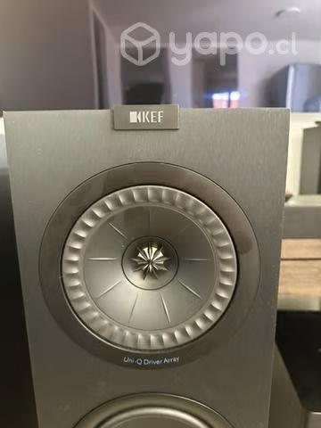 Parlantes KEF modelo Q750 en perfecto estado