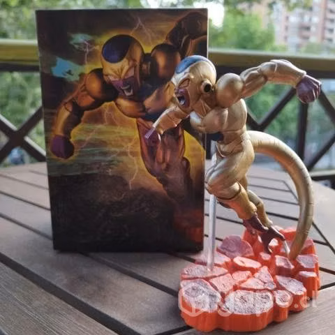 Figura DBZ Golden Freezer