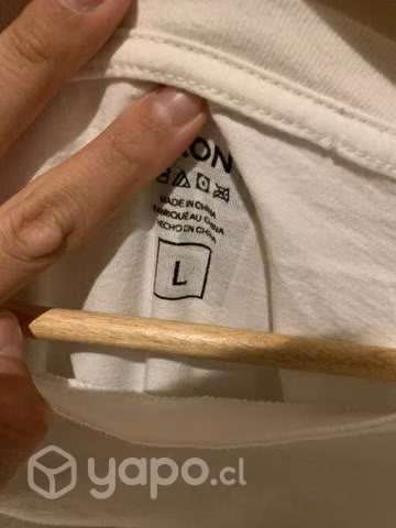 Polera Nixon blanca en buen estado