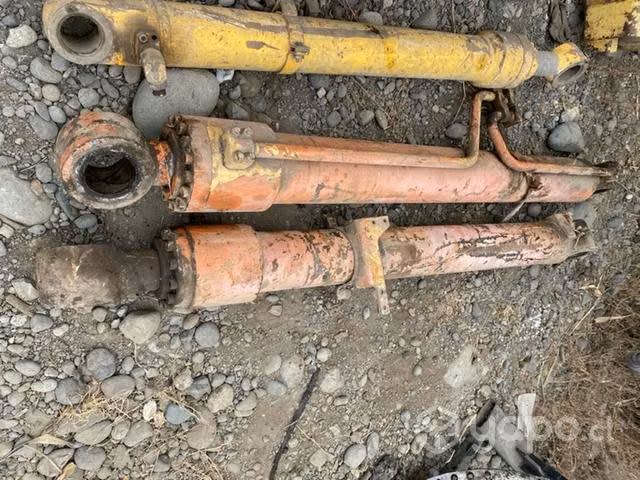 Botellas gemelas excavadoras 33 toneladas