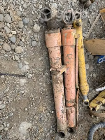 Botellas gemelas excavadoras 33 toneladas