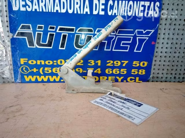 Bisagra RH capot CHV Dimax 2014