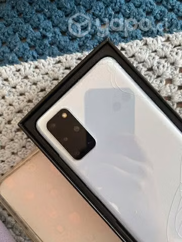 Samsung S20plus 128 GB + galaxy watch 42 mm