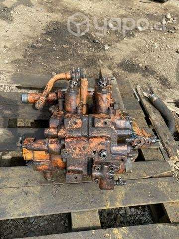 Caja de válvula excavadora Daewoo 330 - Imagen 3