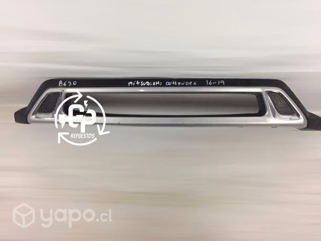 Moldura Delantera Mitsubishi Outlander 2016 2020
