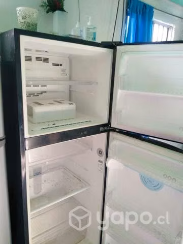 Refrigerador congelaba arriba