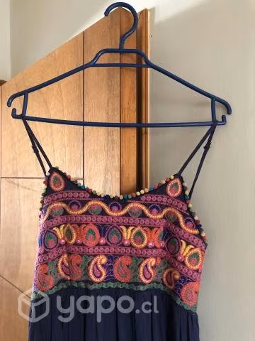 Hermoso vestido nuevo - Imagen 4