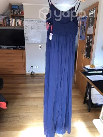 Hermoso vestido nuevo - Imagen 3